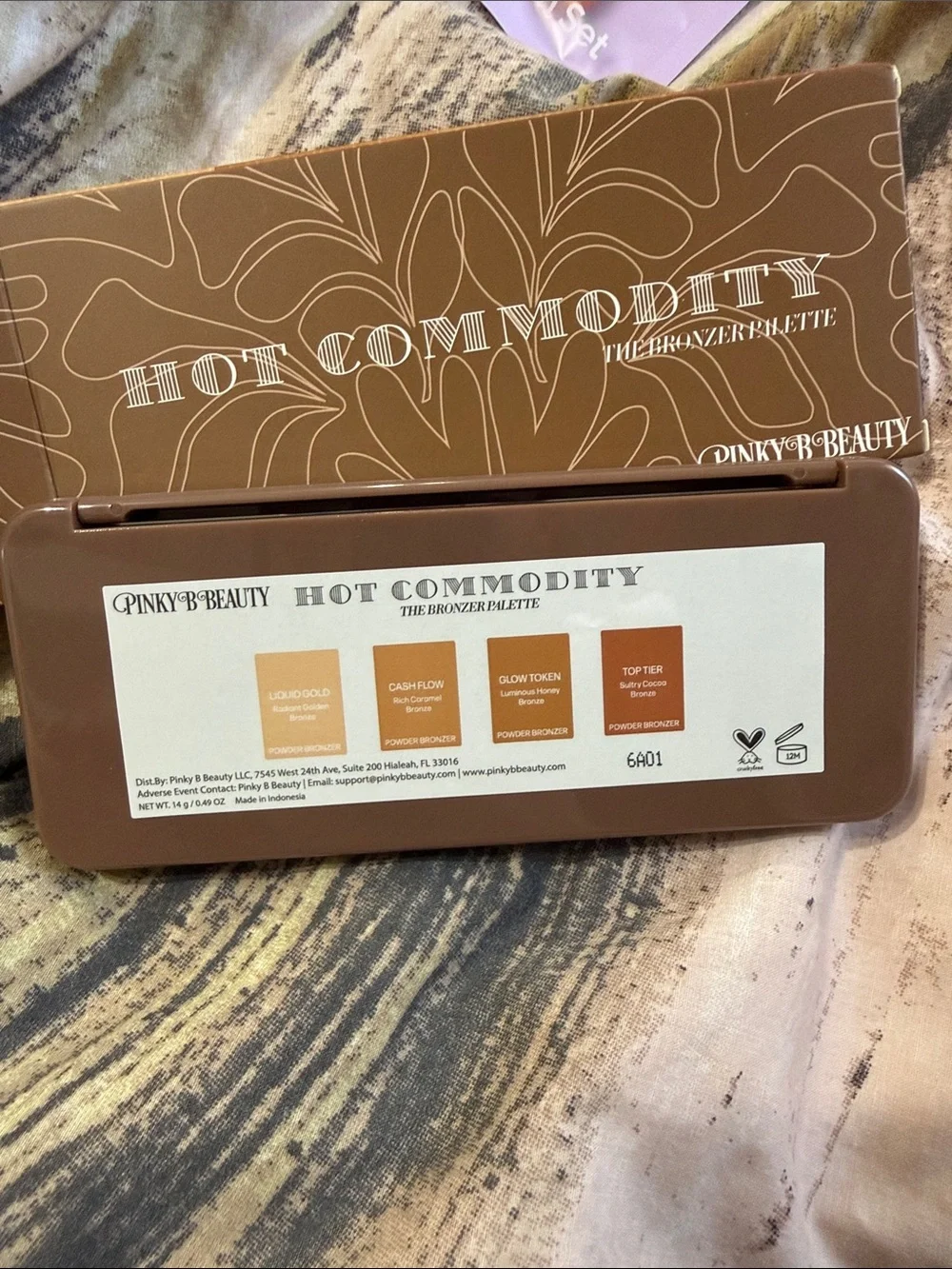 PINKY B COSMETICS Hot Commodity: The Bronzer Palette